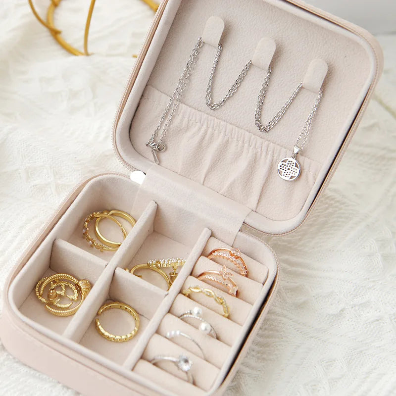 The Voyage Jewelry Case