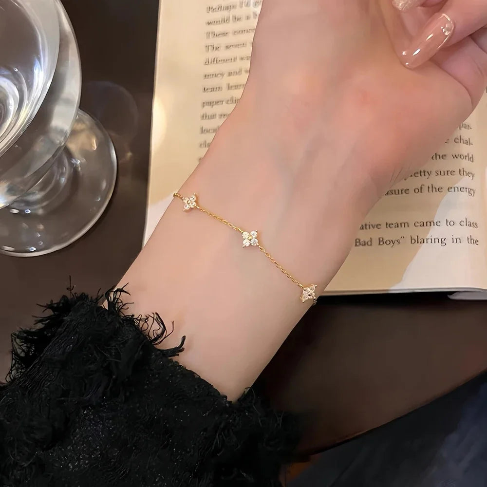 Luna Necklace