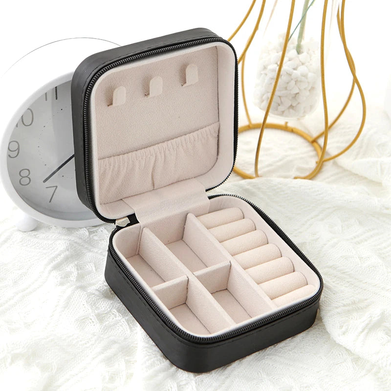 The Voyage Jewelry Case
