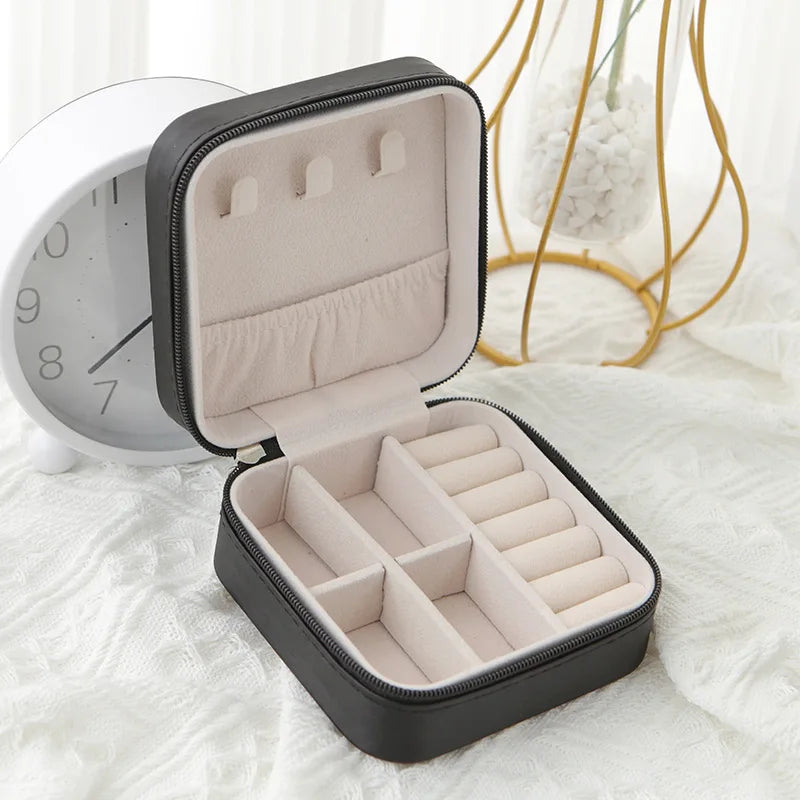 The Voyage Jewelry Case