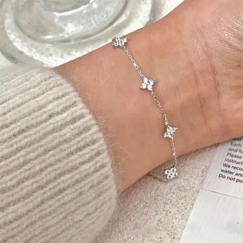 Luna Necklace