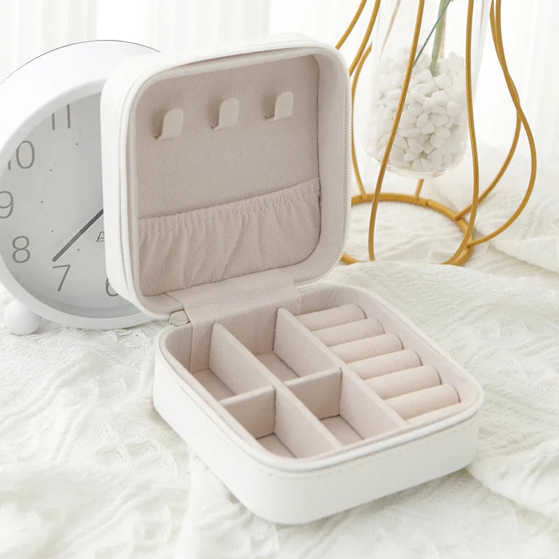 The Voyage Jewelry Case